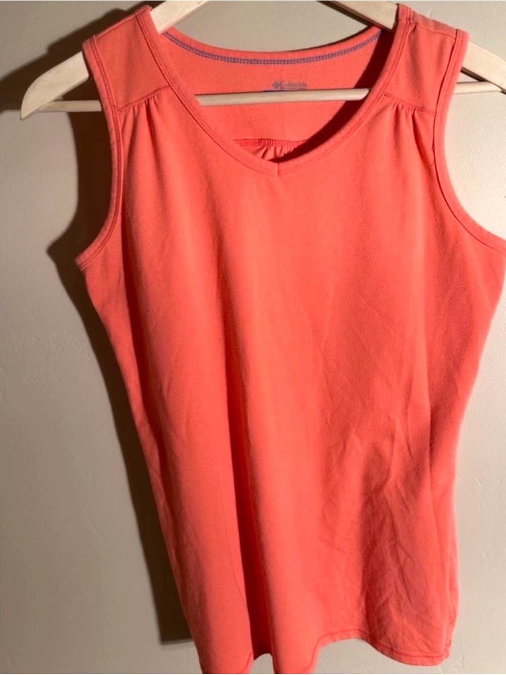 Columbia Womens Medium Coral V Neck Sleeveless Gathered Back Tank Top